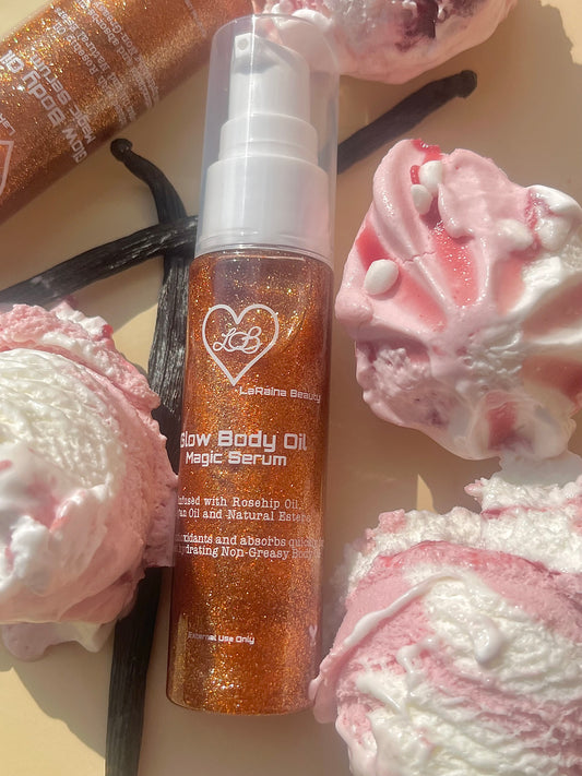 Bronze Heat is a Shimmer body oil with a soft gel texture, for an hydrating radiant skin that leaves a warm bronze golden glow. This glow elixir is Made with plant oils and biodegradable glitter, the luminous body care serum brings a captivating experience to life with a sweet raspberry ripple scent.