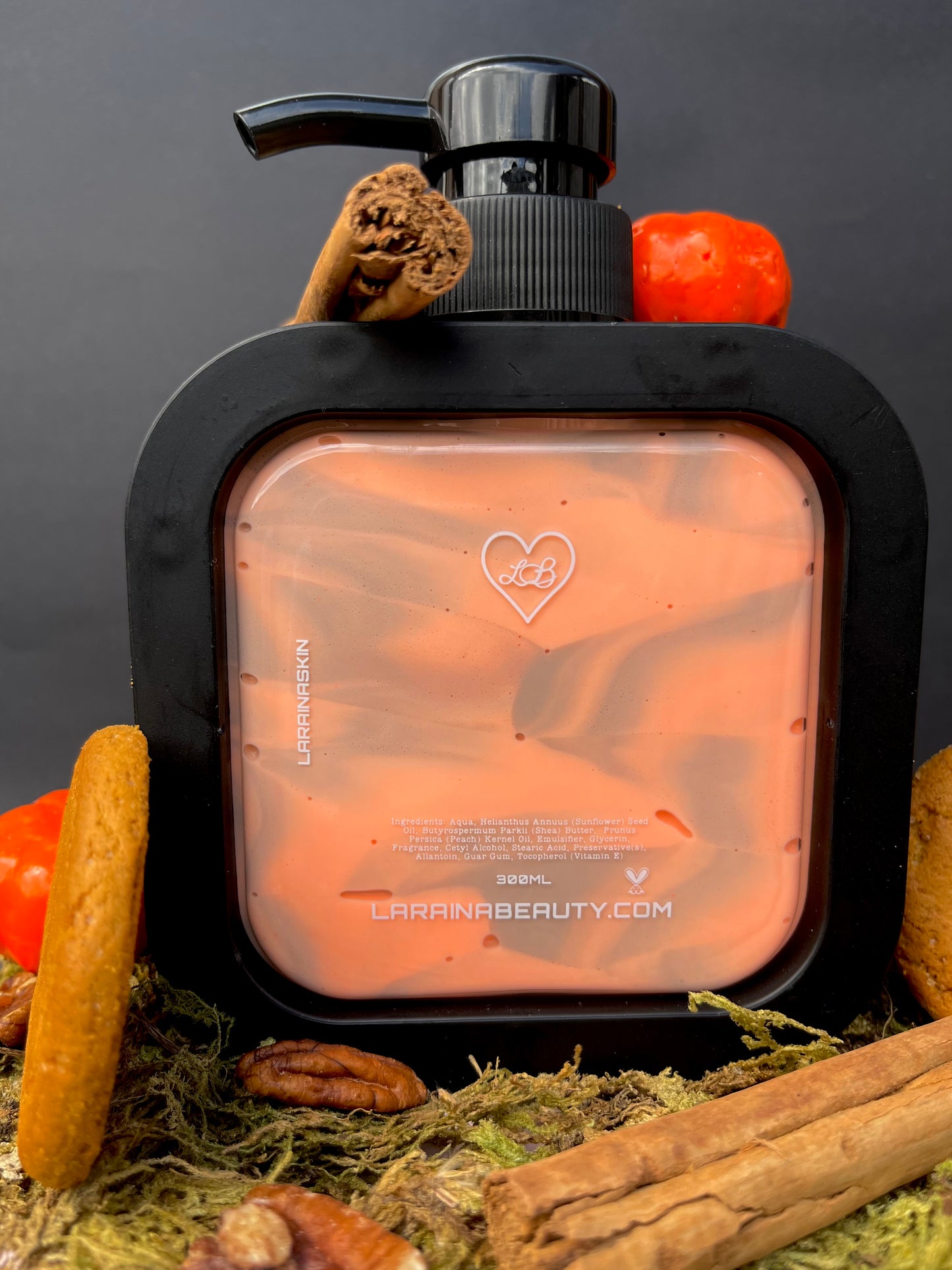 Best Lotion UK - Handmade with love this nourishing moisturiser is the perfect cozy autumn body cream to keep the skin hydrated and healthy. Skincare that feels luxurious and smells divine with the pumpkin gingerbread lotion scent